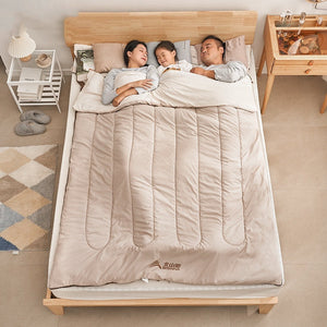Experience the Great Outdoors with Our Outdoor Thickened Camping Sleeping Bag